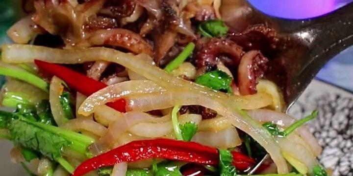 孜然鱿鱼须美食大集合（多种做法，让你尽情享受美食，孜然和鱿鱼让你爱不释口）