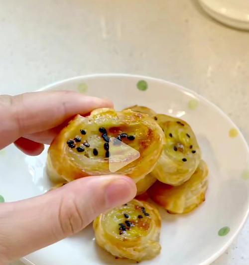 如何制作美味营养的月子手抓饼（用优质食材，打造健康月子饮食）