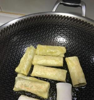 油炸酥皮春卷的制作方法（教你轻松做出口感酥脆、味道香辣的春卷）