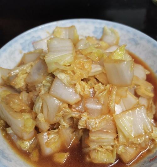 家常美食-油渣炒白菜（油香四溢，清爽可口，健康美味）