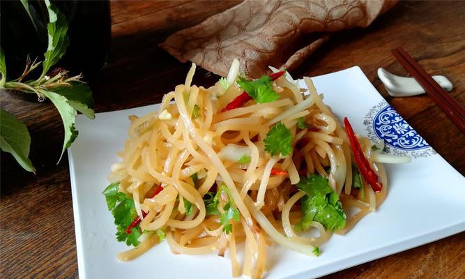 自制腌芥菜，让生活有味（以新鲜芥菜为主材料的腌芥菜制作方法）