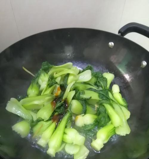 家常菜谱（做出美味营养的家庭晚餐，一起学习小棠菜鲜虾稀饭的制作）