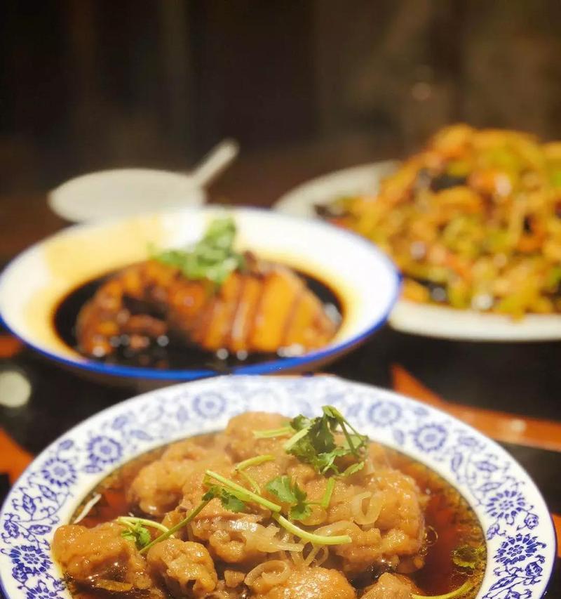 小酥肉蒸碗，口感（一道让人垂涎欲滴的家常美食）