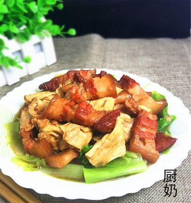 美味香菇鸡腿焖腐竹，让你回味无穷！