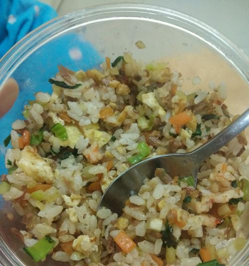 虾仁甜瓜炒饭，美味又营养（掌握这个做法）