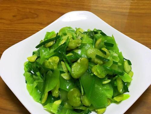 以莴笋韭菜为主的健康饮食（多样化的料理方法和营养价值）