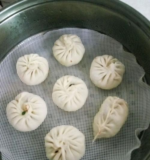 素馅包子的制作方法（用素食来享受美味）