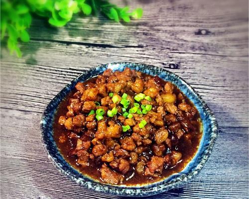 做出美味诱人的蔬菜肉酱面（以新鲜蔬菜搭配肉酱制作的秘诀与技巧）