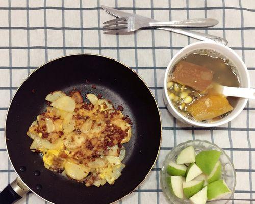 美味又健康，快来学做早餐土豆蛋饼（一份简单的土豆蛋饼）