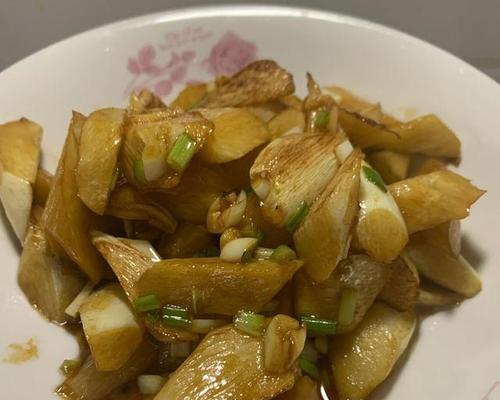 美食传承（一道家常菜的独特味道）