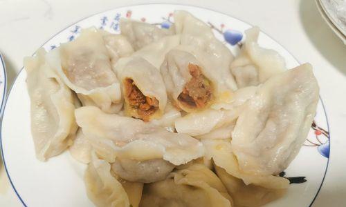 羊肉白菜水饺的制作方法（一口咬下去）