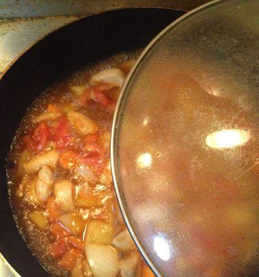 手把手教你做盐味番茄鸡肉面（做一碗美味可口的番茄鸡肉面）