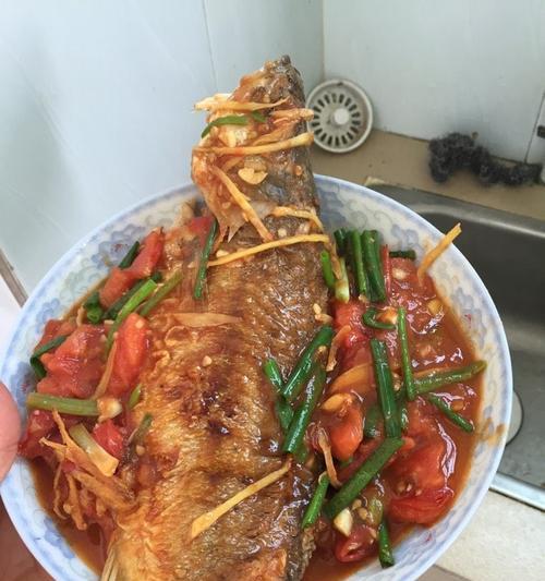 “美味香酥小海鱼，口感鲜美健康美食的制作方法”（掌握烹饪技巧）