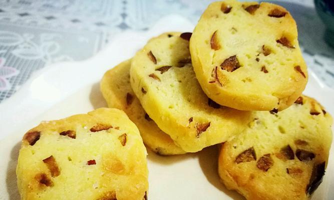 自制美味香酥奶油饼干的做法（简单步骤）