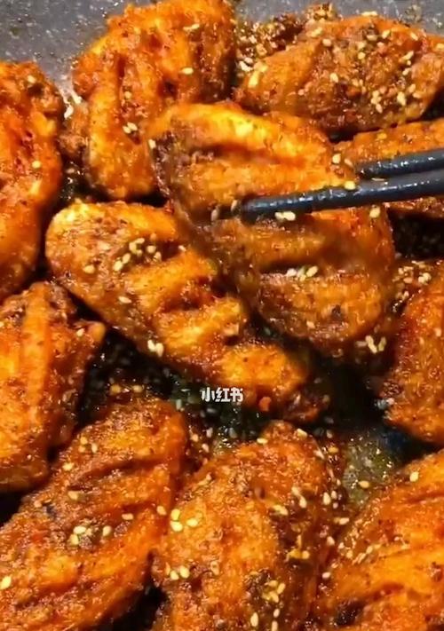 香酥鸡中翅，口感绝佳（如何做出口感酥脆、外皮香辣内里鲜嫩的香酥鸡中翅）