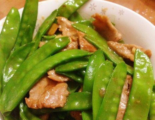 肉嫩豆香，让你垂涎三尺的口感（肉嫩豆香）