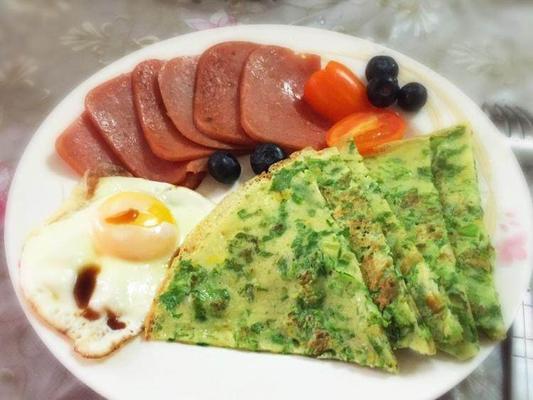 美味茼蒿饼，健康美食享受（15个简单步骤教你制作茼蒿饼）