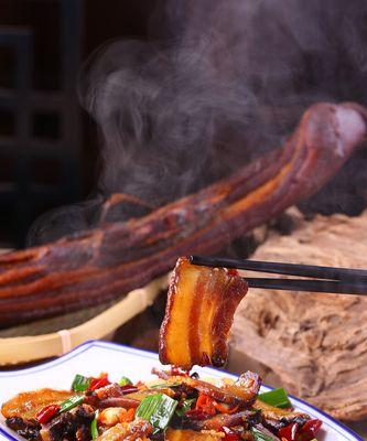 蒜苗腊肉炒土豆丝——家常美味的佳肴（用蒜香和咸味提升土豆丝的口感）