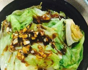 爽口生菜的营养与美味（探究生菜的做法）