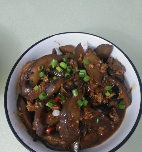 美味烧紫茄子的做法（传统美食制作）