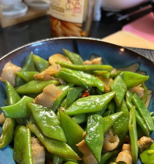 滋味鲜美的肉末扁豆炖菜（荤素搭配）