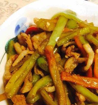 青椒肉丝玉子烧便当怎么做？步骤和材料有哪些？