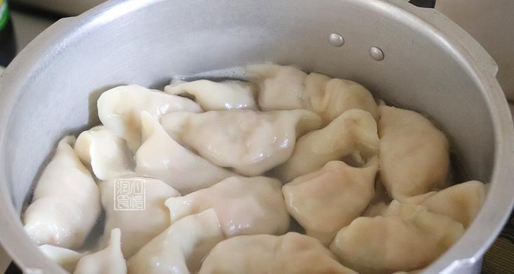 白菜猪肉饺怎么做？详细步骤和技巧有哪些？